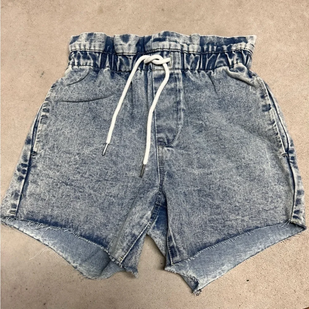 NWT Blank NYC Love On Top High Waist Acid Wash Paperbag Cutoff Shorts Size 25